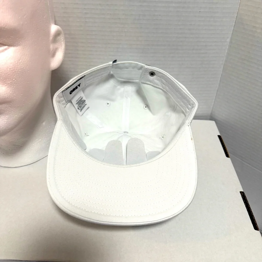 White Obey adjustable hat new - Picture 8 of 9